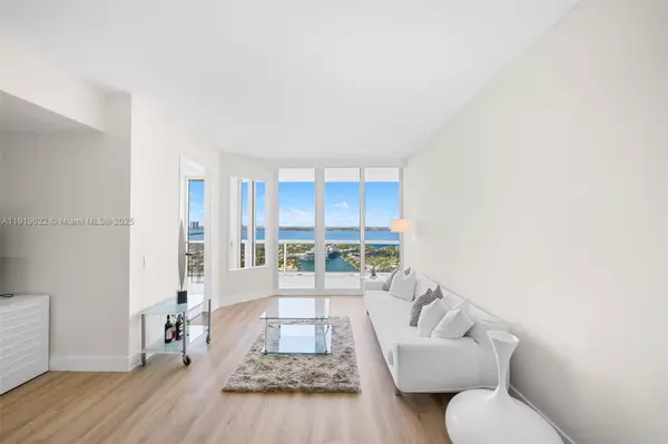 Miami Beach, FL 33140,4775 Collins Ave #PH4306