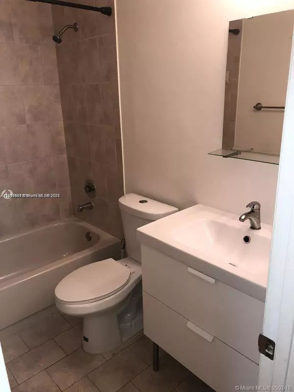 Plantation, FL 33322,9269 W Sunrise Blvd