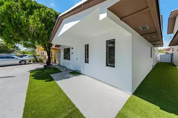 Hialeah, FL 33012,1281 W 42nd St