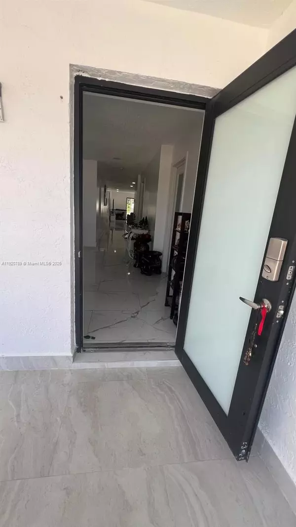 Miami Gardens, FL 33056,17580 NW 17th Ave