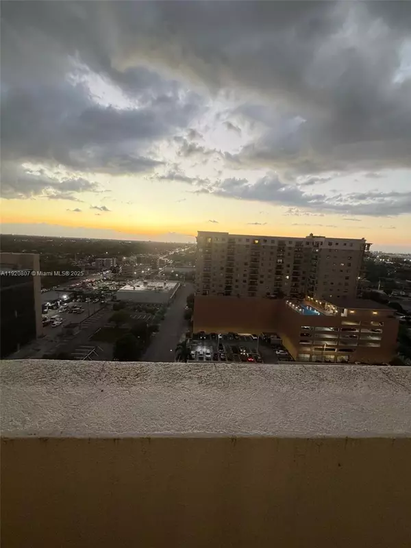 Miami, FL 33126,117 NW 42nd Ave #1602