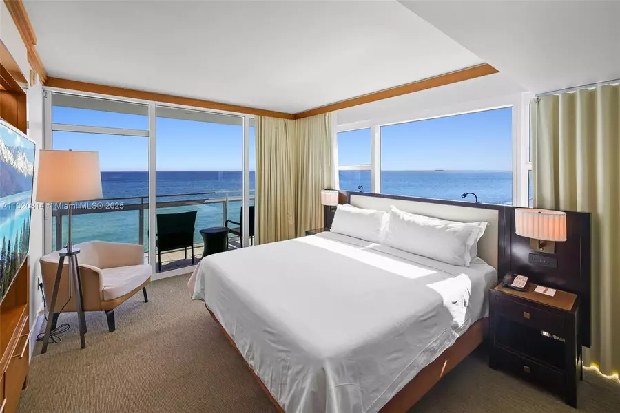 6801 Collins Ave #822(Door#) 805 (Legal#), Miami Beach, FL 33141