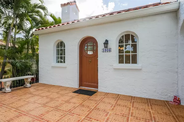 1916 Ferdinand St, Coral Gables, FL 33134