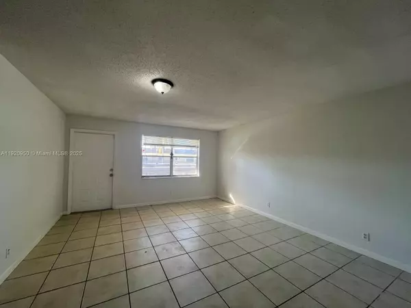 Lauderhill, FL 33313,4160 NW 21st St #212-F