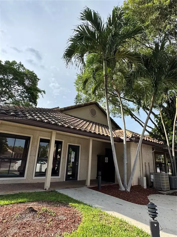 Pompano Beach, FL 33069,4341 W Mcnab Rd #27