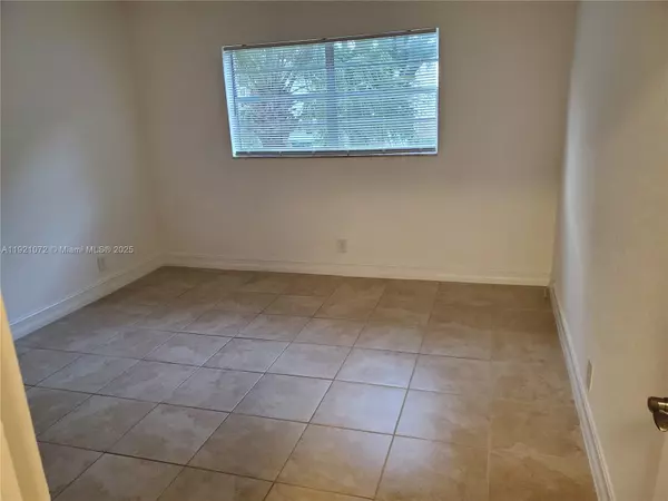 Hallandale Beach, FL 33009,Address not disclosed