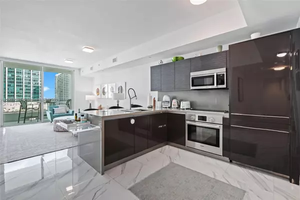 Miami, FL 33131,1080 Brickell Ave #2506