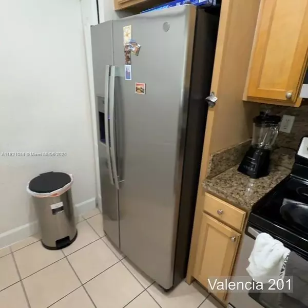 South Miami, FL 33143,6001 SW 70th St #201