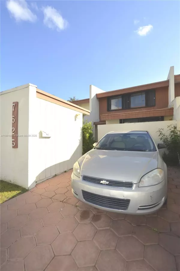 Miami, FL 33173,7625 SW 106th Ave