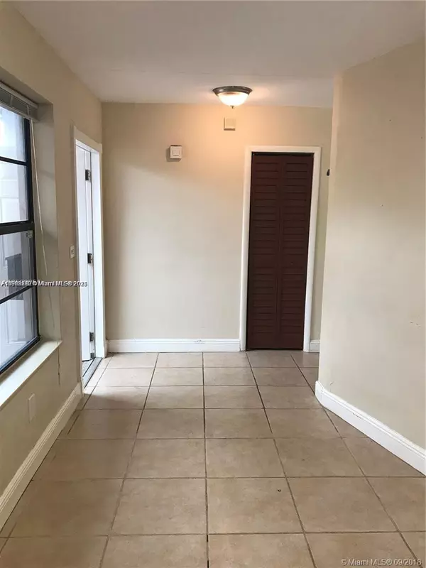 Lauderhill, FL 33313,4710 NW 12th St #.