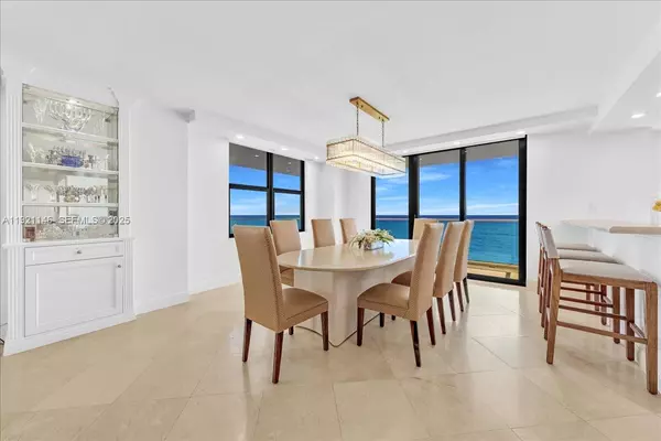 Bal Harbour, FL 33154,9801 Collins Ave #11A