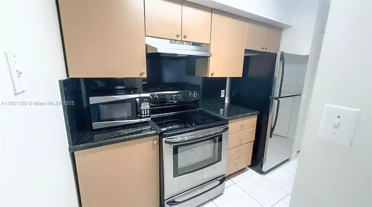 Hollywood, FL 33021,630 S Park Rd #25-3