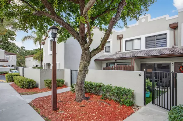 Miami, FL 33196,10425 SW 154th Ct #6