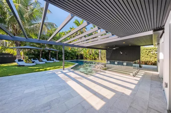 Miami Shores, FL 33138,10618 NE 11th ct