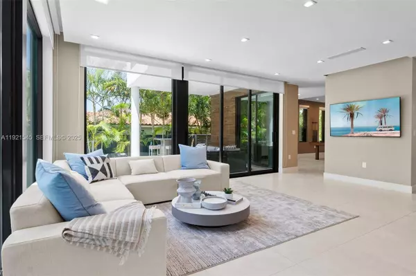 Miami Beach, FL 33140,4740 Alton Rd