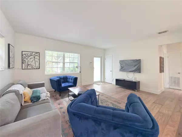 Miami, FL 33133,2750 SW 28th Ct #2750