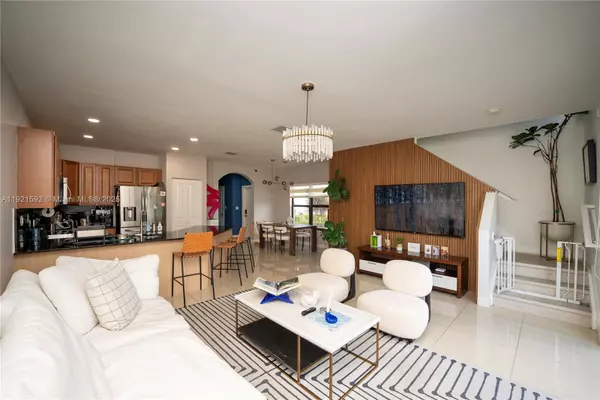 Miami, FL 33179,401 NE 194th Ln