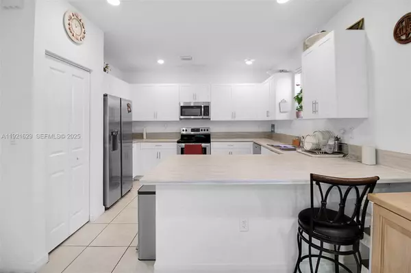 Homestead, FL 33035,1382 SE 26th Rd