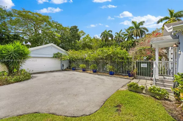 Miami, FL 33143,7720 SW 79th Ct