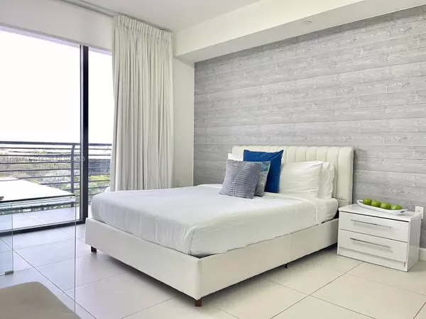 Doral, FL 33166,5350 NW 84th Ave #705