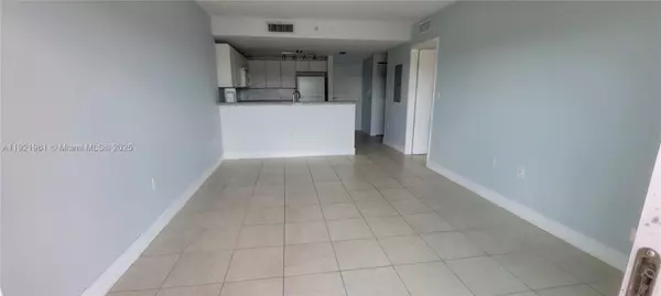 Miami, FL 33133,2740 SW 28th Ter #405