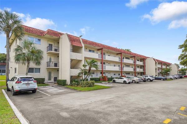8940 S Hollybrook Blvd #109, Pembroke Pines, FL 33025