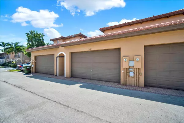 Pembroke Pines, FL 33027,1121 SW 147th Ter