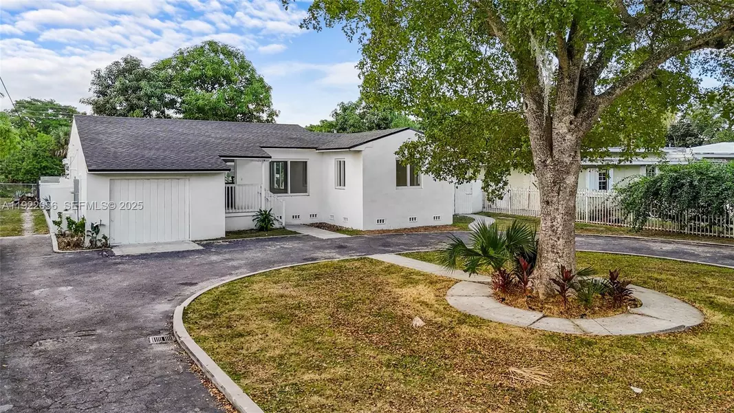 201 S Biscayne River Dr #AB, Miami, FL 33169