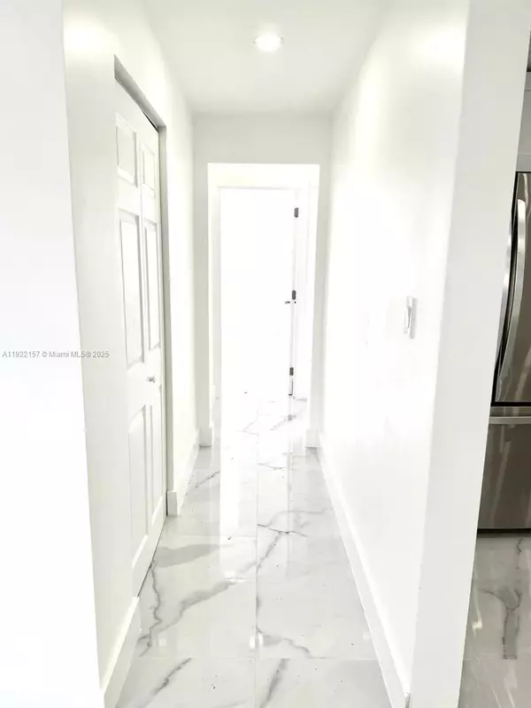 Hialeah, FL 33010,712 Hialeah Dr