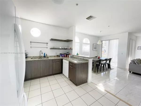 Miramar, FL 33027,4331 SW 160th Ave #102