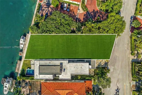 Surfside, FL 33154,9064 Bay Dr