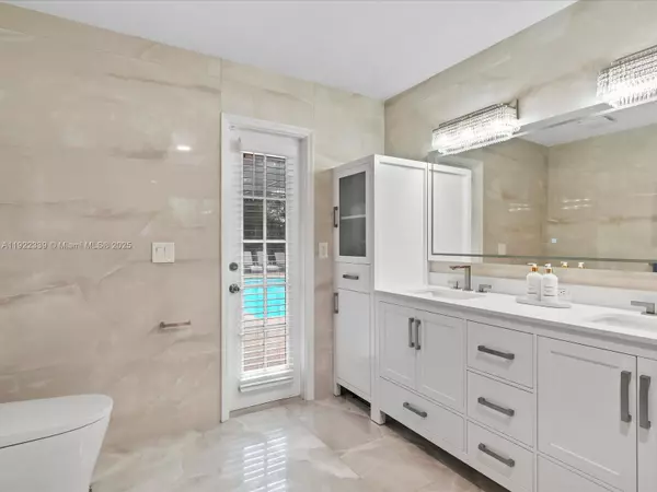 Weston, FL 33326,16621 Royal Poinciana Ct