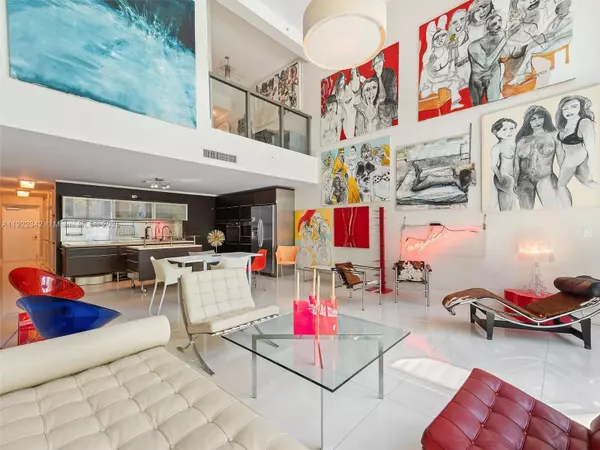 Miami Beach, FL 33140,6000 Collins Ave #132