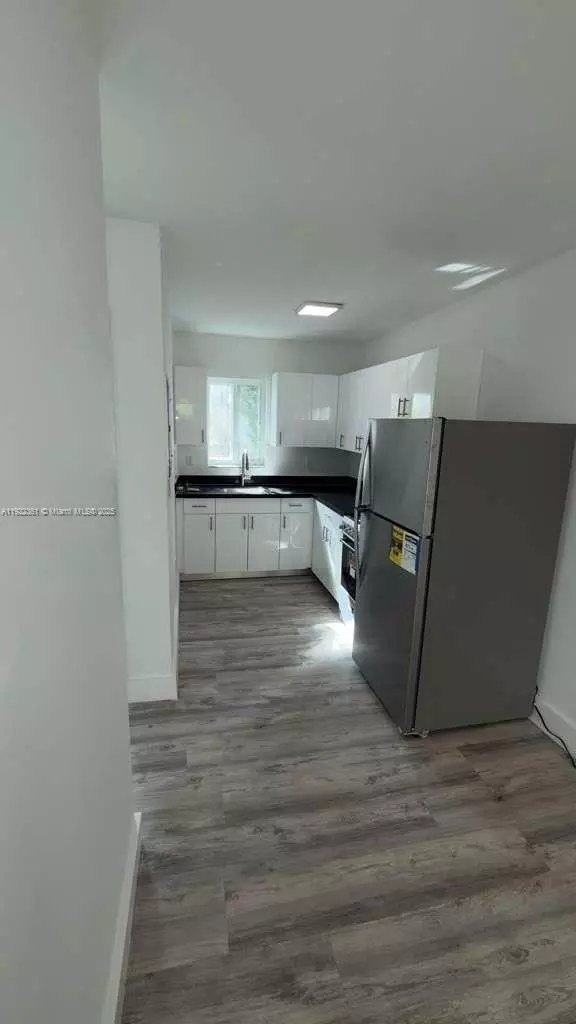 Miami Beach, FL 33139,935 Jefferson Ave #11