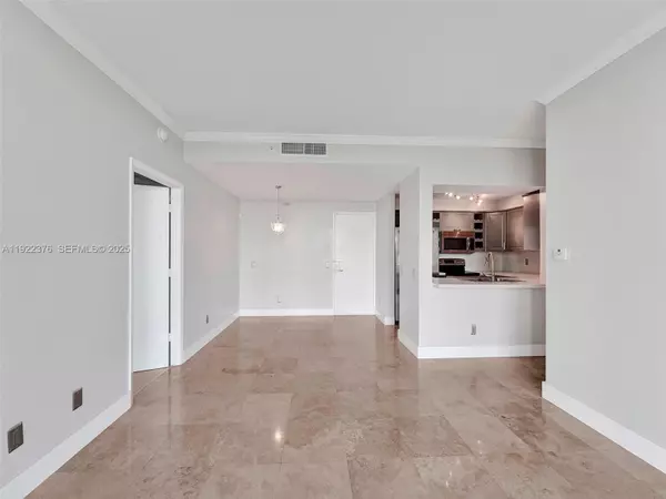 Miami, FL 33129,2475 Brickell Ave #804