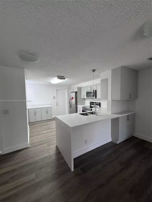 Weston, FL 33326,Address not disclosed