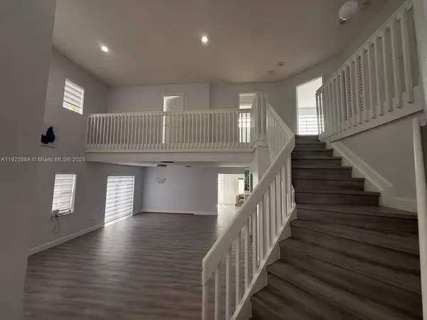 Miami, FL 33196,9352 SW 155th Ave