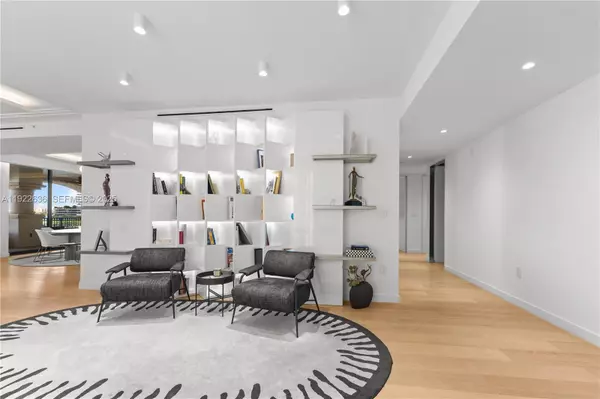 Miami Beach, FL 33109,6800 Fisher Island Dr #6842