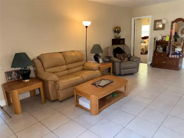 Hollywood, FL 33024,7508 Hayes St