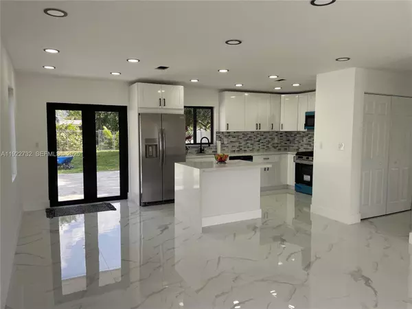 Miami Gardens, FL 33055,17231 NW 52nd Pl