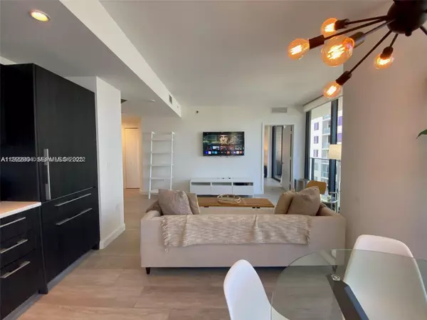 Miami, FL 33130,55 SW 9th St #3001