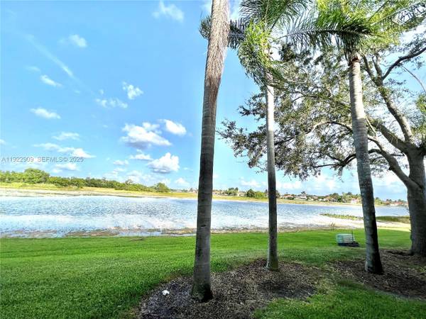 1816 Salerno Cir, Weston, FL 33327