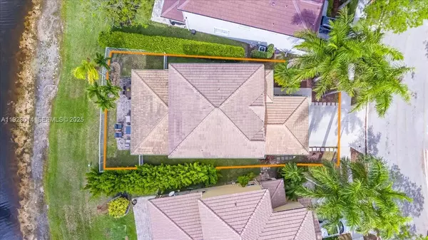 Weston, FL 33327,920 Golden Cane Dr