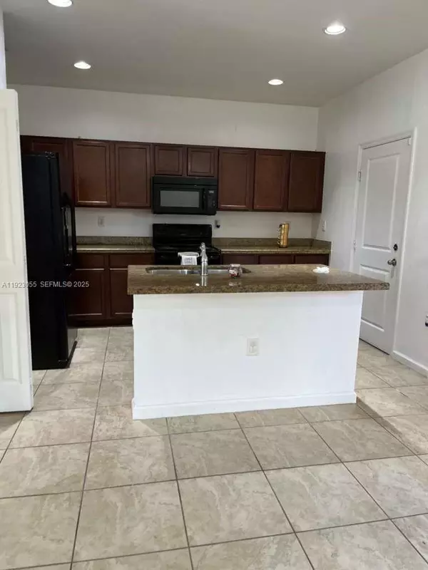 Homestead, FL 33032,11665 SW 244th St #116