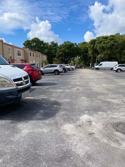 Miami Gardens, FL 33055,5432 NW 168 Terrace