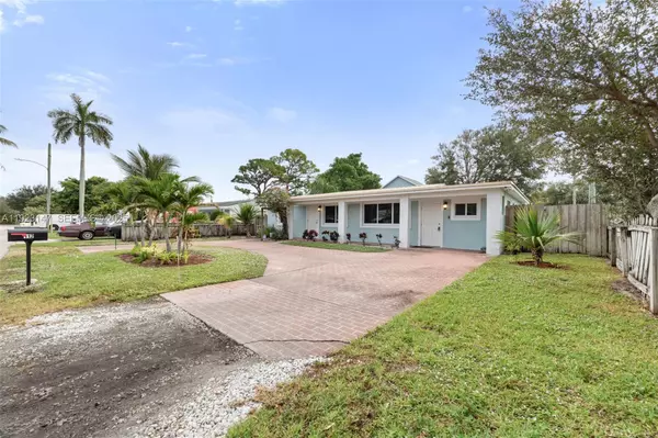 Lantana, FL 33462,112 Milton St