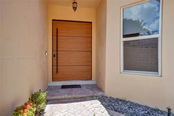 Aventura, FL 33180,3757 NE 208 Te