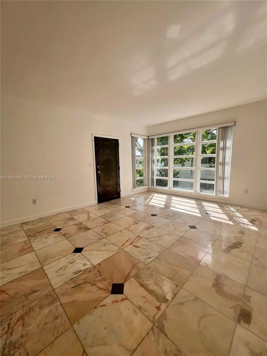 Bay Harbor Islands, FL 33154,9350 E Bay Harbor Dr #6