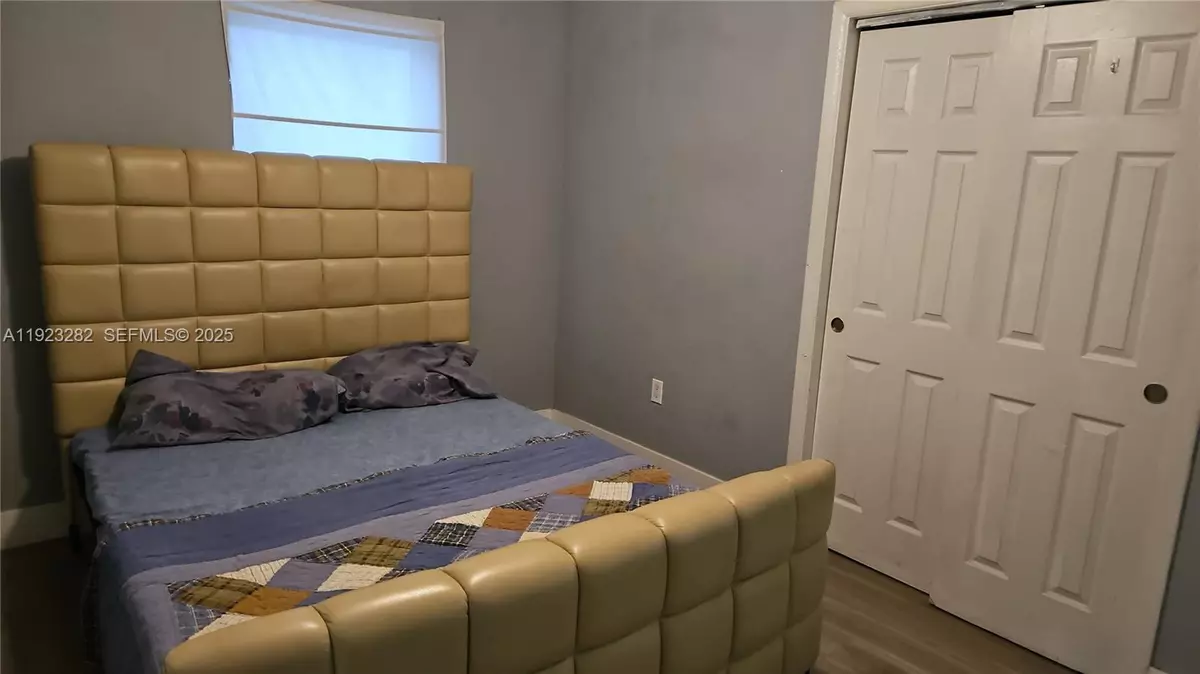 Fort Lauderdale, FL 33311,2530 NW 17th St #0