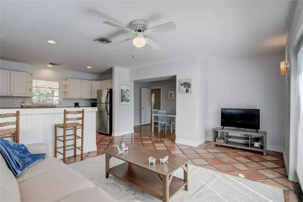 Fort Lauderdale, FL 33315,515 SW 9th St #513